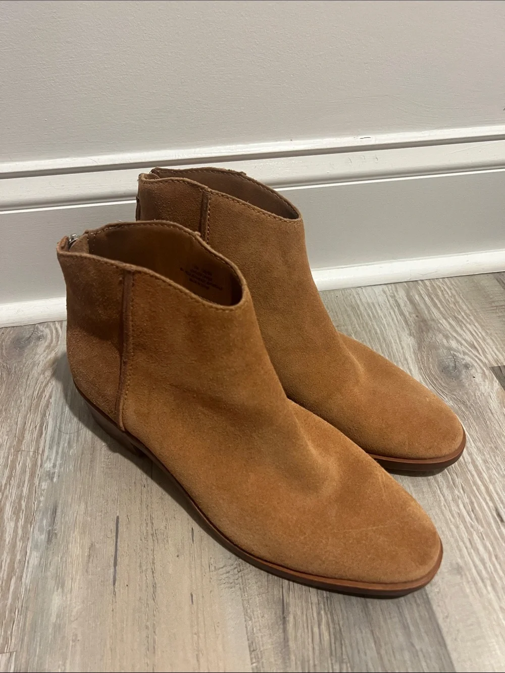Dolce Vita Suede Ankle Booties in Tan Size 10